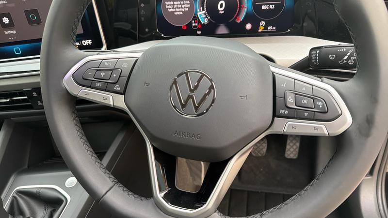 Used Volkswagen Golf 2025 for sale - 76302816: Photo 23