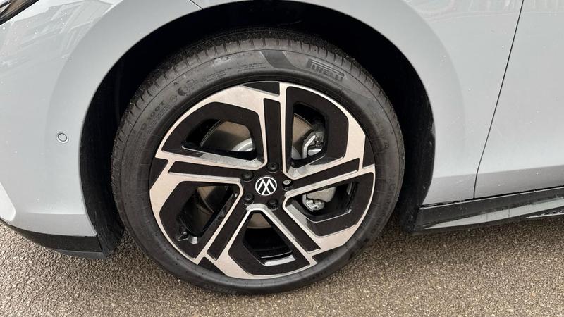 Used Volkswagen ID.7 2025 for sale - 76519736: Photo 11