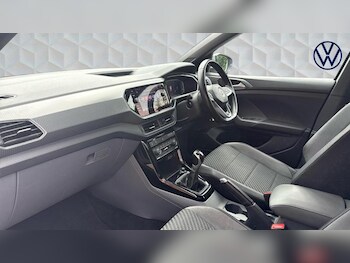 Used Volkswagen T-Cross 2019 for sale - 75068923: Photo
