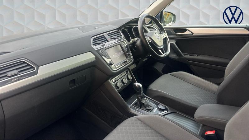 Used Volkswagen Tiguan 2016 for sale - 76382201: Photo 2