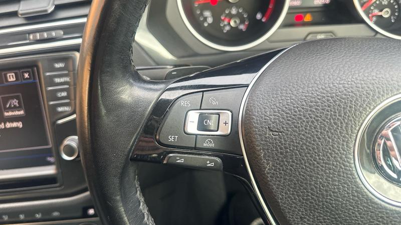 Used Volkswagen Tiguan 2016 for sale - 76382201: Photo 32