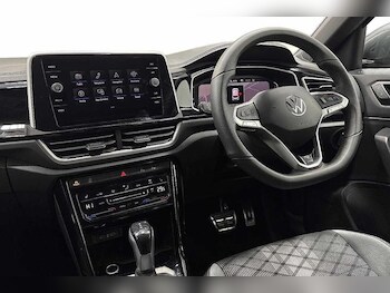 Used Volkswagen T-Roc 2025 for sale - 77407001: Photo