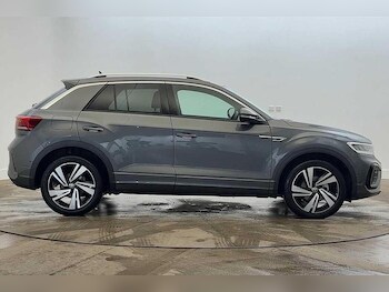 Used Volkswagen T-Roc 2025 for sale - 77407001: Photo