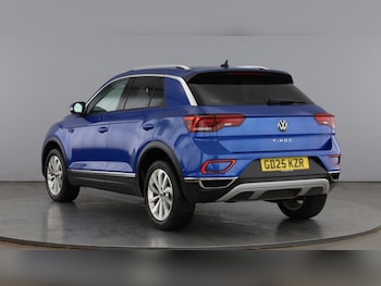 Used Volkswagen T-Roc 2025 for sale - 79025181: Photo