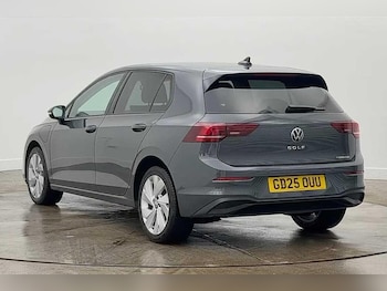 Used Volkswagen Golf 2025 for sale - 78042227: Photo