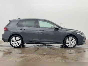 Used Volkswagen Golf 2025 for sale - 78042227: Photo