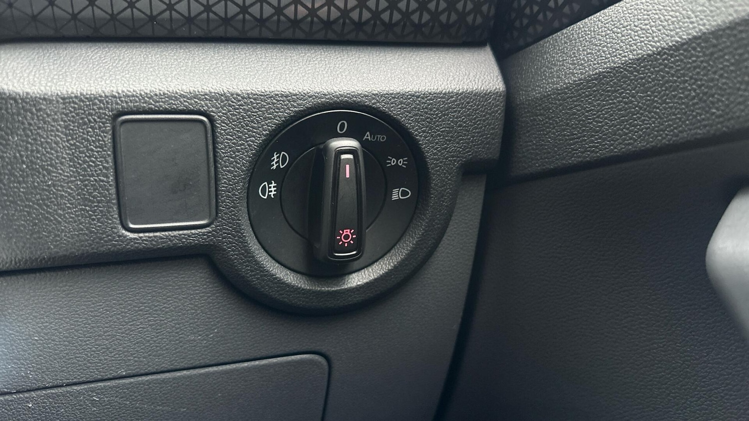 Used Volkswagen T-Cross 2019 for sale - 77707996: Photo 28