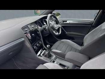Used Volkswagen Golf 2019 for sale - 75222995: Photo