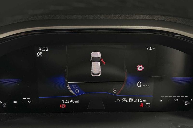 Used Volkswagen T-Roc 2025 for sale - 77406891: Photo 11