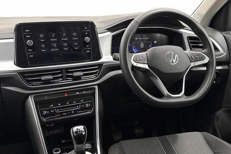 Used Volkswagen T-Roc 2025 for sale - 77406891: Photo 2