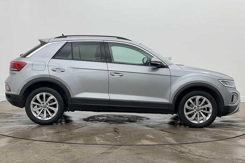 Used Volkswagen T-Roc 2025 for sale - 77406891: Photo 4
