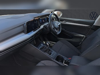 Used Volkswagen Golf 2022 for sale - 77851561: Photo