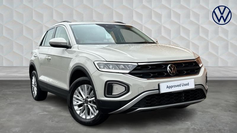 Used Volkswagen T-Roc 2023 for sale - 75947019: Photo 1