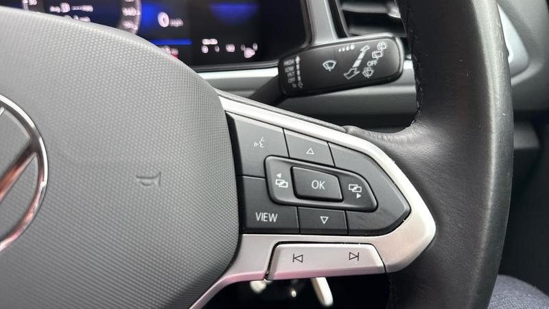 Used Volkswagen T-Roc 2023 for sale - 75947019: Photo 19