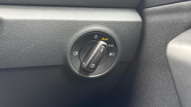 Used Volkswagen T-Roc 2023 for sale - 75947019: Photo 21