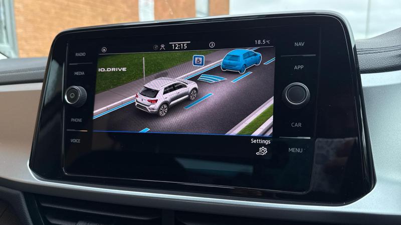 Used Volkswagen T-Roc 2023 for sale - 75947019: Photo 25
