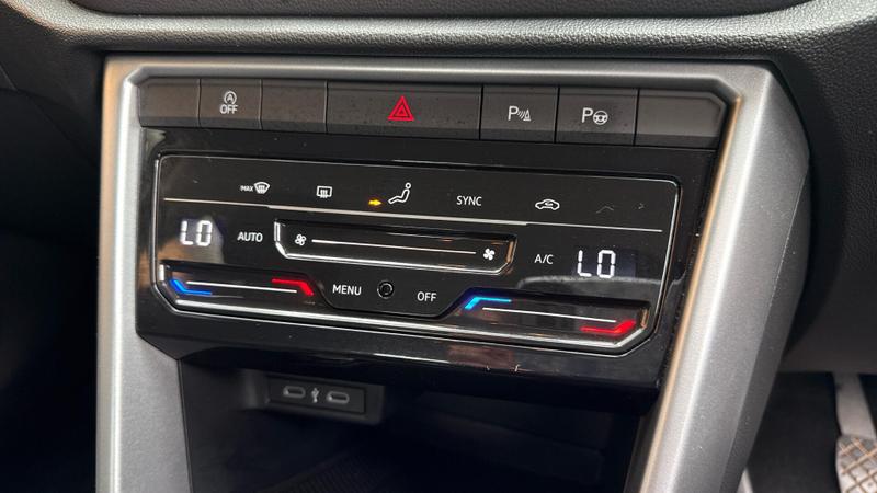 Used Volkswagen T-Roc 2023 for sale - 75947019: Photo 29