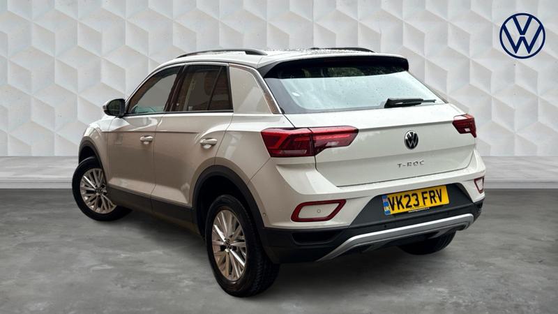 Used Volkswagen T-Roc 2023 for sale - 75947019: Photo 3