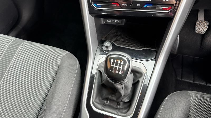 Used Volkswagen T-Roc 2023 for sale - 75947019: Photo 30