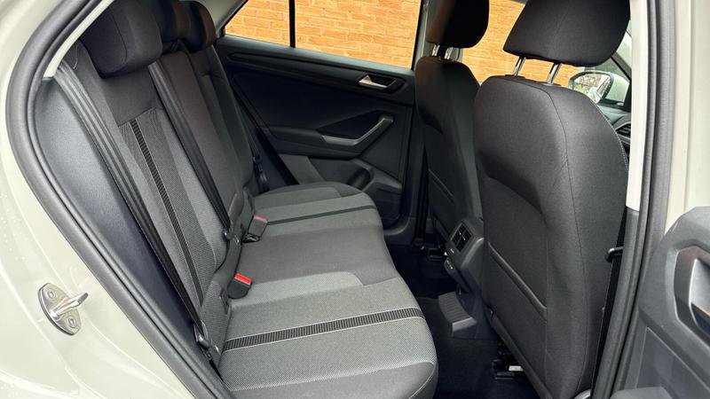 Used Volkswagen T-Roc 2023 for sale - 75947019: Photo 33