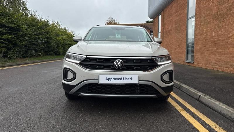 Used Volkswagen T-Roc 2023 for sale - 75947019: Photo 9