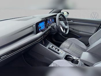 Used Volkswagen Golf 2022 for sale - 76750501: Photo