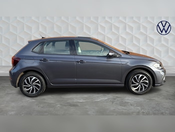 Used Volkswagen Polo 2024 for sale - 77617022: Photo