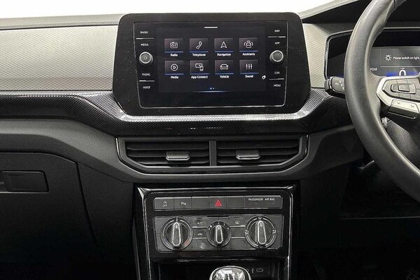 Used Volkswagen T-Cross 2024 for sale - 76290388: Photo 12