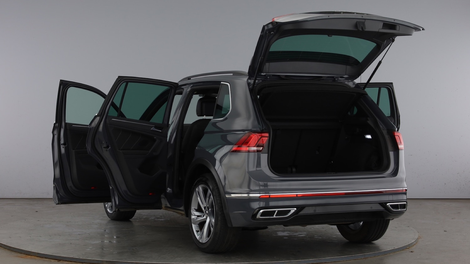 Used Volkswagen Tiguan 2023 for sale - 78067069: Photo 12