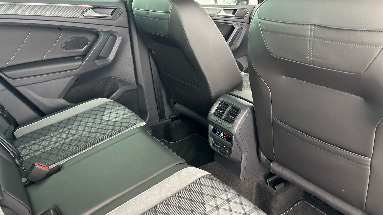 Used Volkswagen Tiguan 2023 for sale - 78067069: Photo 27