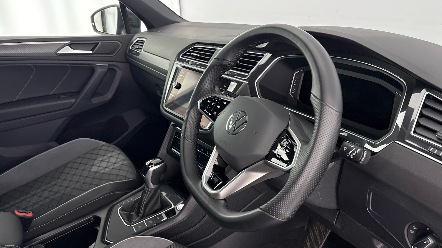 Used Volkswagen Tiguan 2023 for sale - 78067069: Photo 6