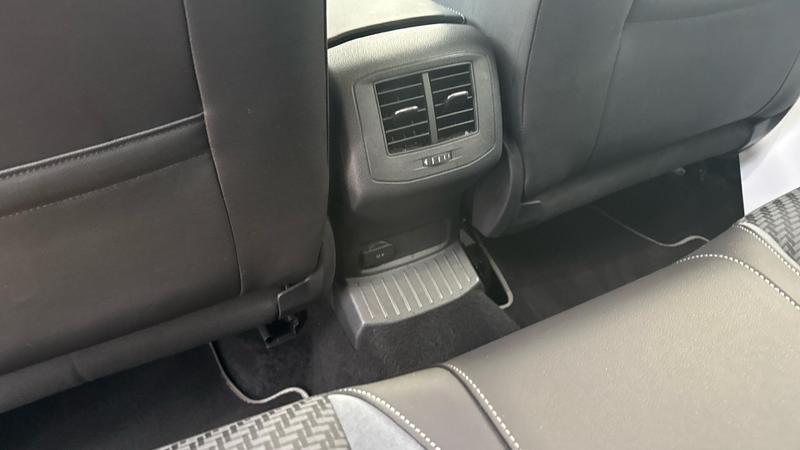 Used Volkswagen T-Roc 2019 for sale - 76703047: Photo 12