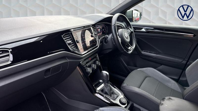 Used Volkswagen T-Roc 2019 for sale - 76703047: Photo 2