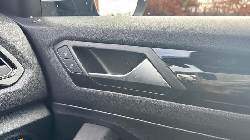 Used Volkswagen T-Roc 2019 for sale - 76703047: Photo 35