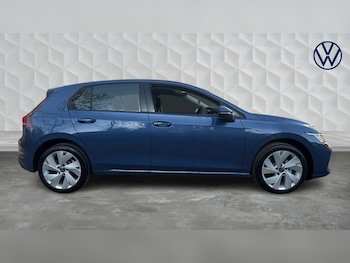 Used Volkswagen Golf 2026 for sale - 78155556: Photo