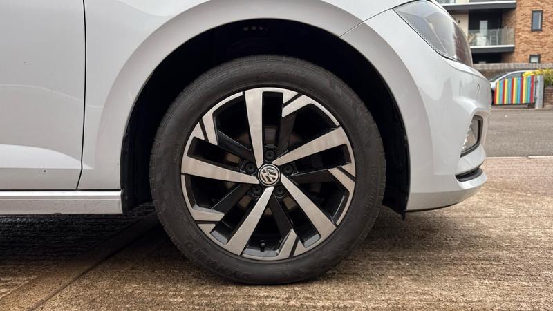 Used Volkswagen Polo 2018 for sale - 75881298: Photo 5