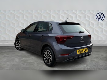 Used Volkswagen Polo 2024 for sale - 75997466: Photo 3