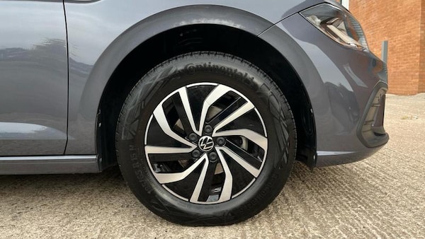 Used Volkswagen Polo 2024 for sale - 75997466: Photo 5