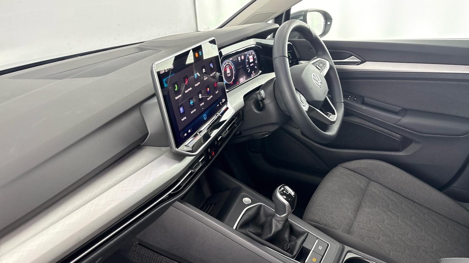 Used Volkswagen Golf 2024 for sale - 77506488: Photo 2