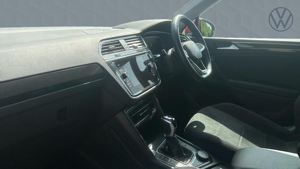 Used Volkswagen Tiguan 2022 for sale - 75349140: Photo 2