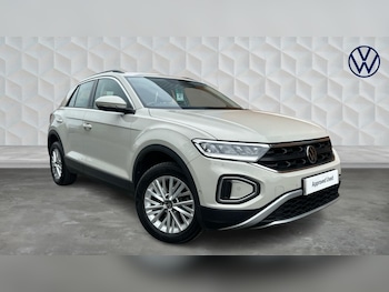 Used Volkswagen T-Roc 2023 for sale - 78373844: Photo