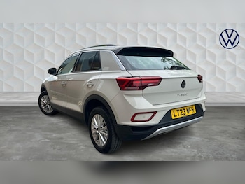Used Volkswagen T-Roc 2023 for sale - 78373844: Photo