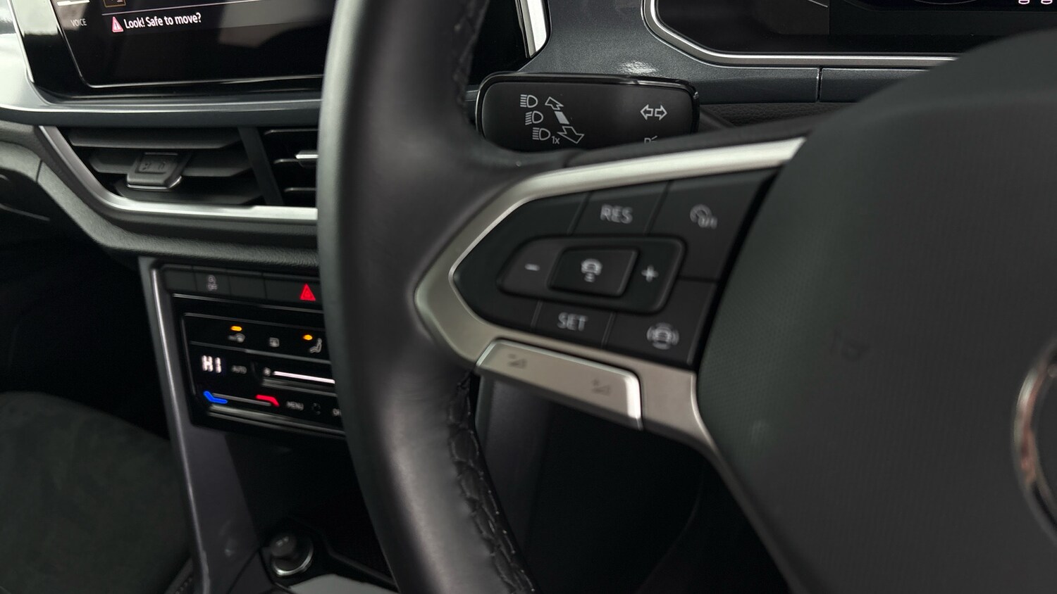 Used Volkswagen T-Roc 2023 for sale - 78155539: Photo 23