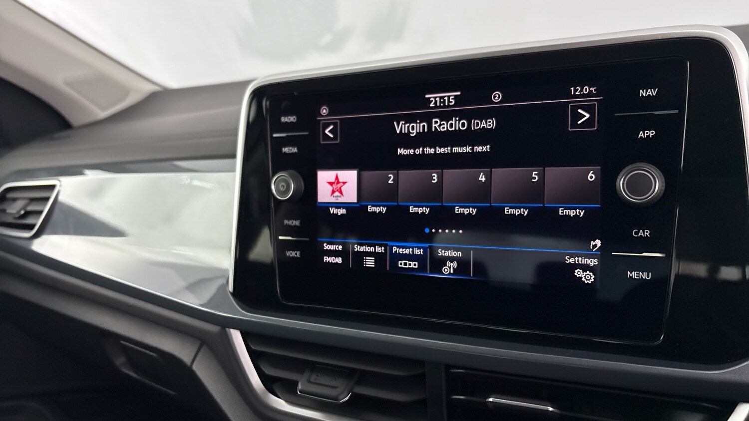 Used Volkswagen T-Roc 2023 for sale - 78155539: Photo 8