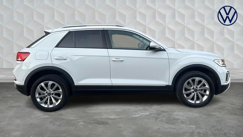 Used Volkswagen T-Roc 2024 for sale - 76972000: Photo 4