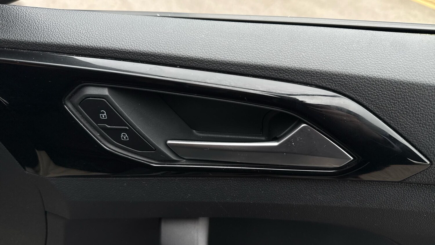 Used Volkswagen T-Cross 2023 for sale - 77813493: Photo 21