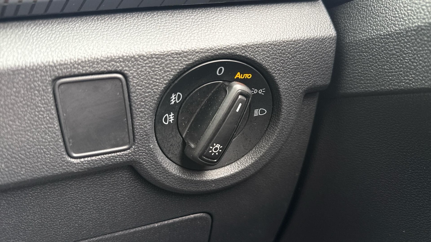 Used Volkswagen T-Cross 2023 for sale - 77813493: Photo 23