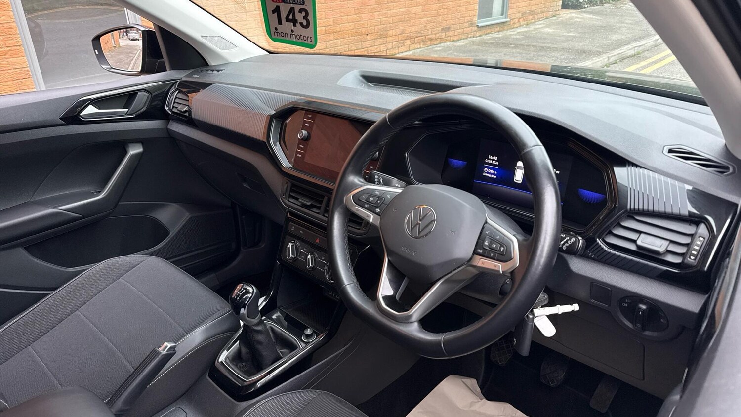 Used Volkswagen T-Cross 2023 for sale - 77813493: Photo 6