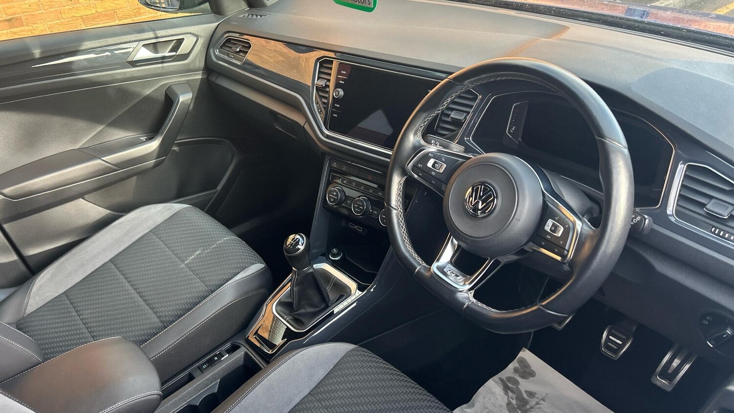 Used Volkswagen T-Roc 2019 for sale - 77506383: Photo 6