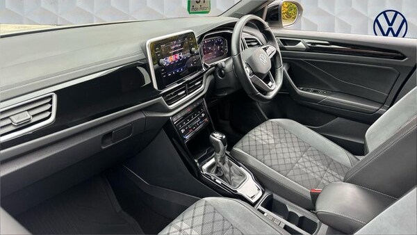 Used Volkswagen T-Roc 2022 for sale - 76079867: Photo 2